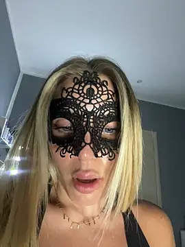 Snapshot of Alba_bianca chatting on 15, 12, 2024 Alba bianca online show from 15, 12, 2024