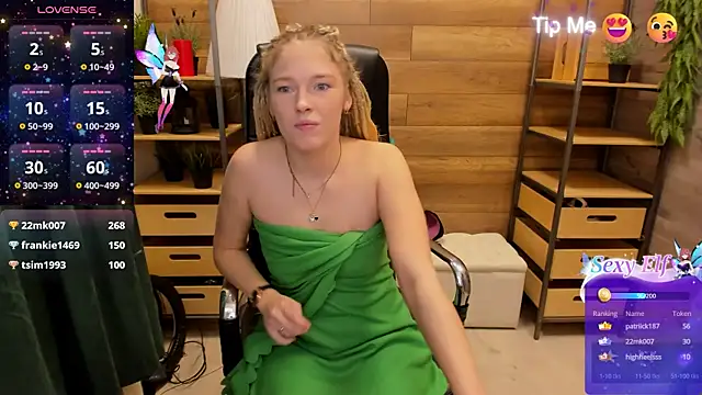 Snapshot of _fiona_Love chatting on 2, 2, 2025 fiona Love online show from 2, 2, 2025