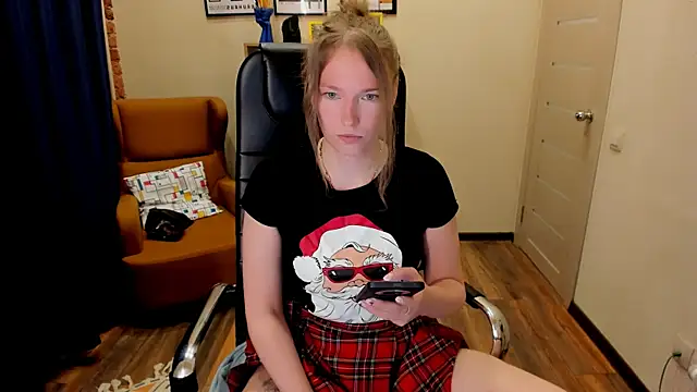  fiona Love online show from 14, 4, 2026