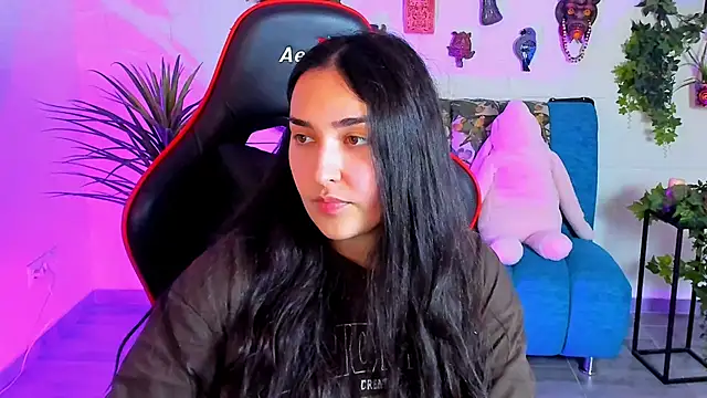 CeceliaJohnson online show from 18, 3, 2025