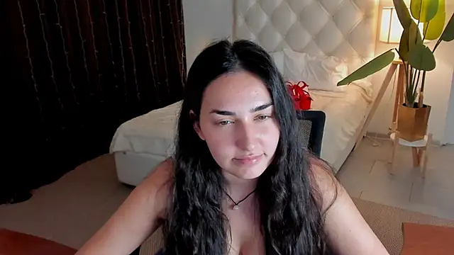 CeceliaJohnson online show from 7, 7, 2026