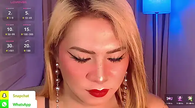 QUEEN GIAMOORE69 online show from 5, 1, 2025