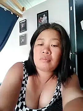 Snapshot of lickmepussy21 chatting on 2, 12, 2024 lickmepussy21 online show from 2, 12, 2024