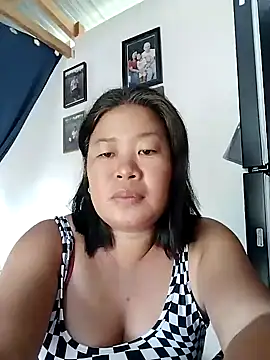 Snapshot of lickmepussy21 chatting on 2, 12, 2024 lickmepussy21 online show from 2, 12, 2024