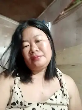 Snapshot of lickmepussy21 chatting on 4, 10, 2025 lickmepussy21 online show from 4, 10, 2025