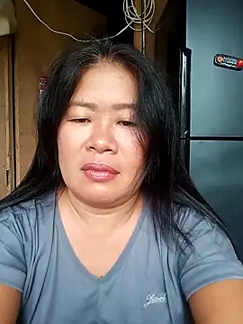 Snapshot of lickmepussy21 chatting on 5, 2, 2026 lickmepussy21 online show from 5, 2, 2026