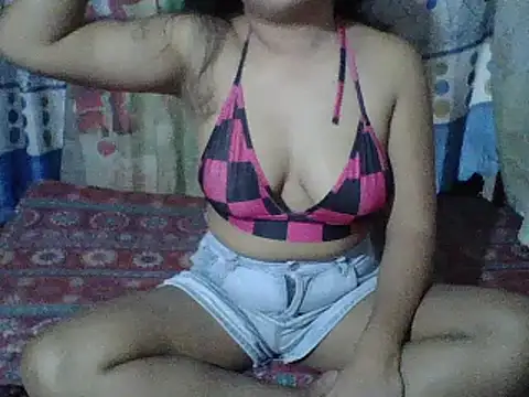 Snapshot of Yummy_fiona chatting on 14, 2, 2025 Yummy fiona online show from 14, 2, 2025