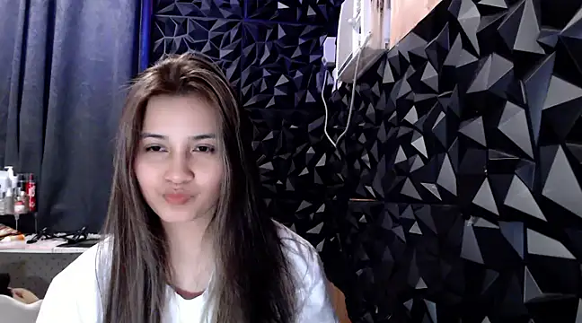 Snapshot of _Bellatrixy_ chatting on 4, 2, 2025 Bellatrixy online show from 4, 2, 2025