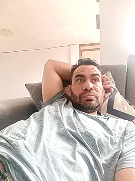 javiermarval83 online show from 19, 2, 2026