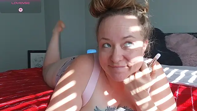 julimonroe online show from 2, 4, 2026