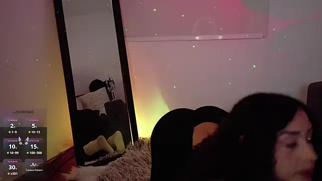 Lia Tinez online show from 8, 10, 2025