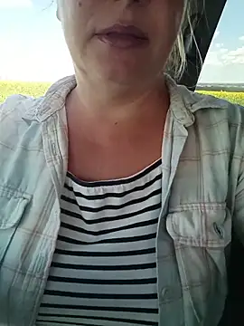 Saysomething3 online show from 19, 4, 2026