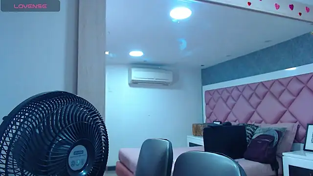 DanielaDuff online show from 28, 10, 2025