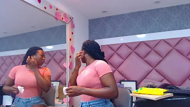 Snapshot of DanielaDuff chatting on 17, 2, 2026 DanielaDuff online show from 17, 2, 2026