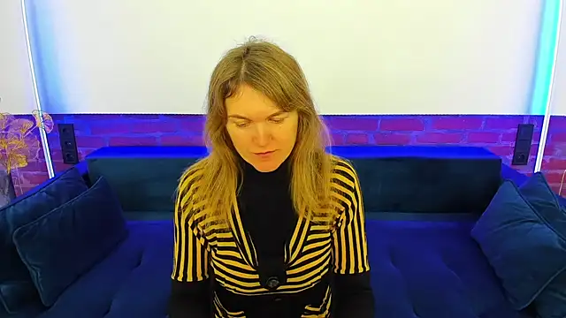 Snapshot of Anabell_xxx chatting on 9, 11, 2025 Anabell xxx online show from 9, 11, 2025