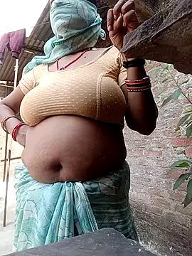 Snapshot of Lattika-Bhabhi chatting on 17, 11, 2025 Lattika-Bhabhi online show from 17, 11, 2025