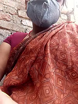 Snapshot of Lattika-Bhabhi chatting on 8, 5, 2026 Lattika-Bhabhi online show from 8, 5, 2026