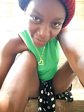 Snapshot of Petite_li chatting on 22, 11, 2025 Petite li online show from 22, 11, 2025