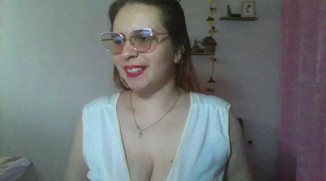 lorenitabella online show from 4, 3, 2025