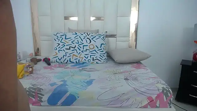 Snapshot of ambercordoba chatting on 28, 2, 2025 ambercordoba online show from 28, 2, 2025