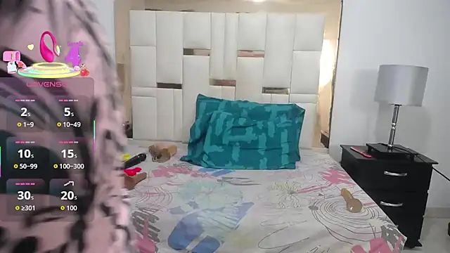 Snapshot of ambercordoba chatting on 25, 10, 2025 ambercordoba online show from 25, 10, 2025