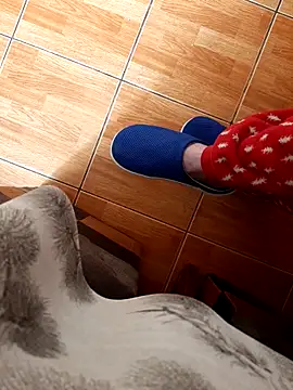 feet toes online show from 29, 4, 2026