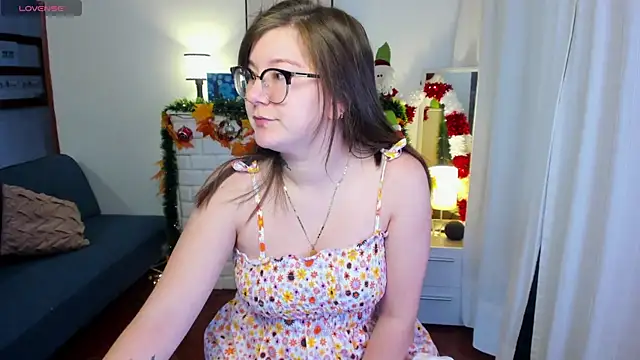 Snapshot of HunnyyLove chatting on 23, 12, 2024 HunnyyLove online show from 23, 12, 2024