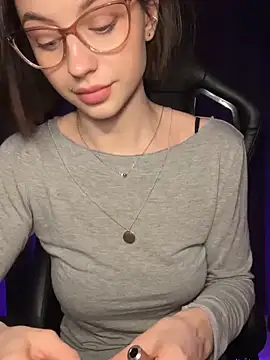 Snapshot of Camilla_Railian chatting on 10, 12, 2024 Camilla Railian online show from 10, 12, 2024