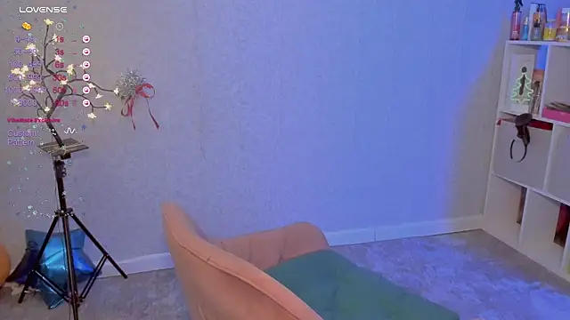 Snapshot of ReinaKousaka chatting on 7, 1, 2025 ReinaKousaka online show from 7, 1, 2025