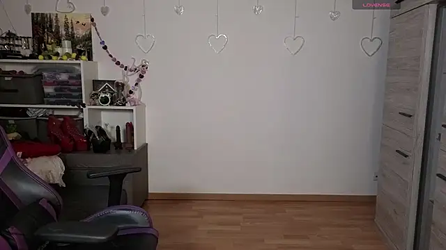 TinniAngel online show from 14, 3, 2026