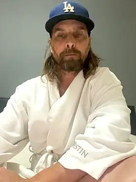 Snapshot of RyanRitchie chatting on 22, 11, 2025 RyanRitchie online show from 22, 11, 2025