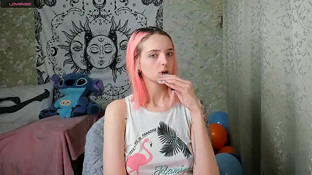 Cutie Adelia online show from 26, 12, 2024