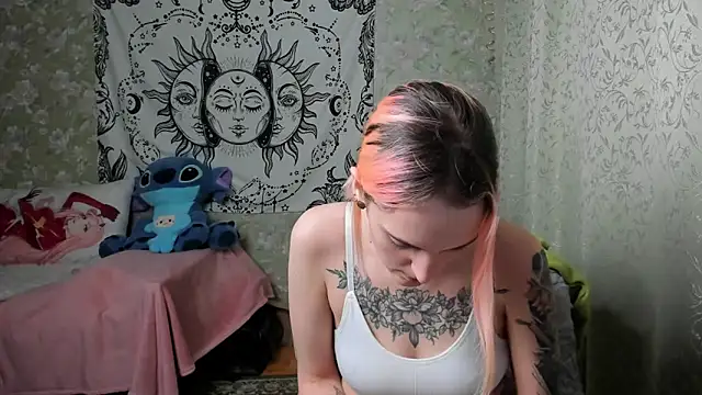 Cutie Adelia online show from 14, 2, 2025