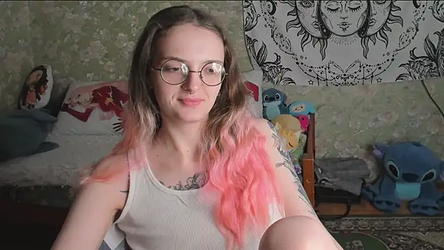Cutie Adelia online show from 10, 5, 2026