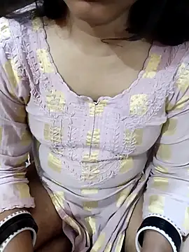 Snapshot of Diya_143 chatting on 19, 2, 2025 Diya 143 online show from 19, 2, 2025