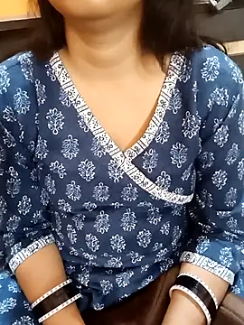 Snapshot of Diya_143 chatting on 20, 2, 2025 Diya 143 online show from 20, 2, 2025