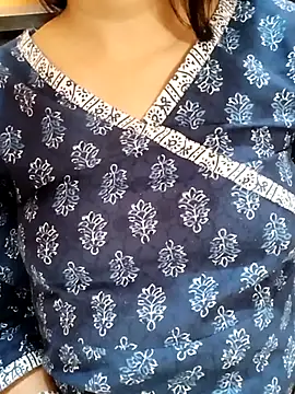Snapshot of Diya_143 chatting on 2, 3, 2025 Diya 143 online show from 2, 3, 2025