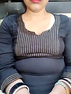 Snapshot of Diya_143 chatting on 3, 3, 2025 Diya 143 online show from 3, 3, 2025