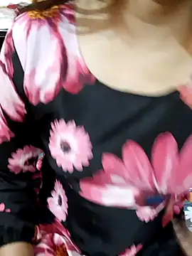 Snapshot of Diya_143 chatting on 7, 3, 2025 Diya 143 online show from 7, 3, 2025
