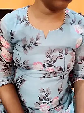 Snapshot of Diya_143 chatting on 8, 3, 2025 Diya 143 online show from 8, 3, 2025