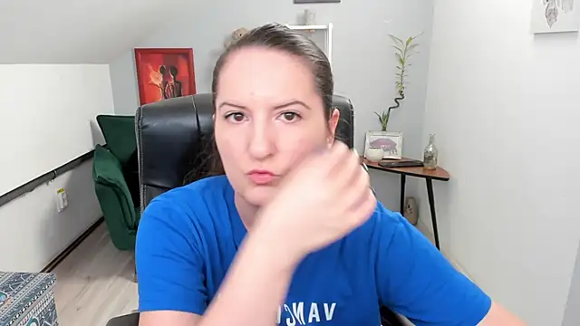 ChloeHottyX online show from 5, 2, 2025