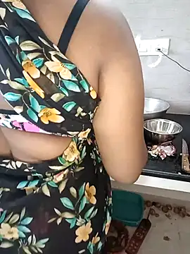 Tamil-hotwife online show from 27, 11, 2025