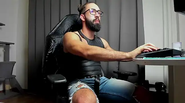 liamaesthetic online show from 2, 3, 2025