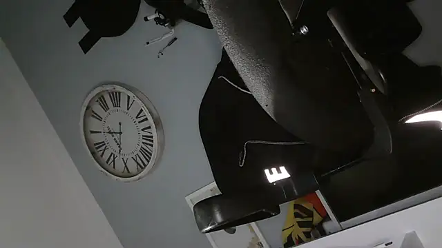 AnalSuchtxh online show from 4, 8, 2026