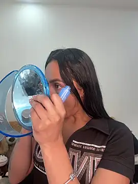 karlyn angels online show from 17, 4, 2026