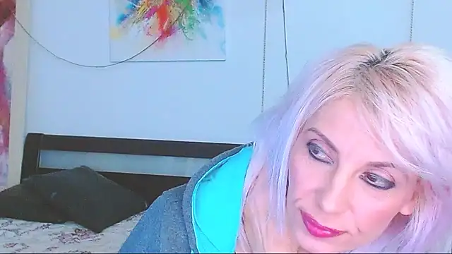 HoneyLara online show from 18, 2, 2025