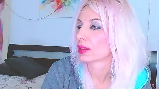 HoneyLara online show from 22, 2, 2025