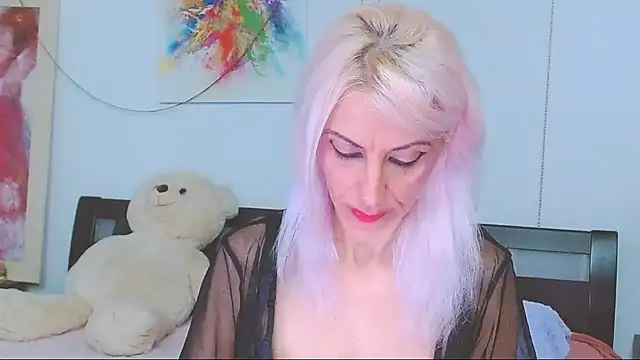 HoneyLara online show from 27, 11, 2025