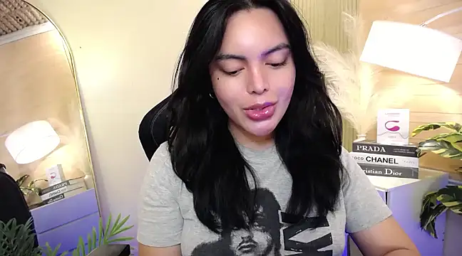Snapshot of HotstuffCherrySummer chatting on 8, 1, 2025 HotstuffCherrySummer online show from 8, 1, 2025