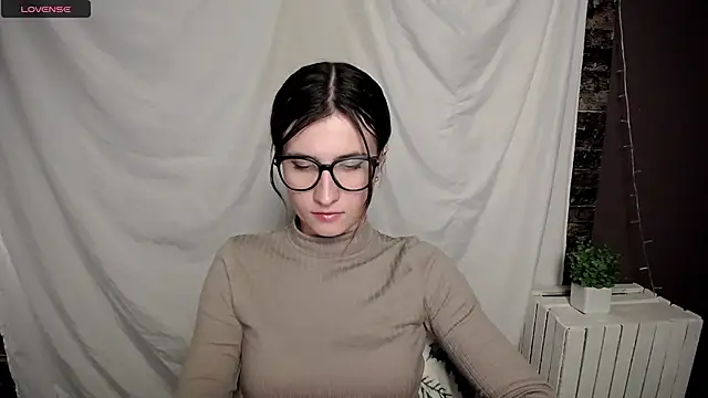 Snapshot of MaryEm976 chatting on 6, 12, 2024 MaryEm976 online show from 6, 12, 2024
